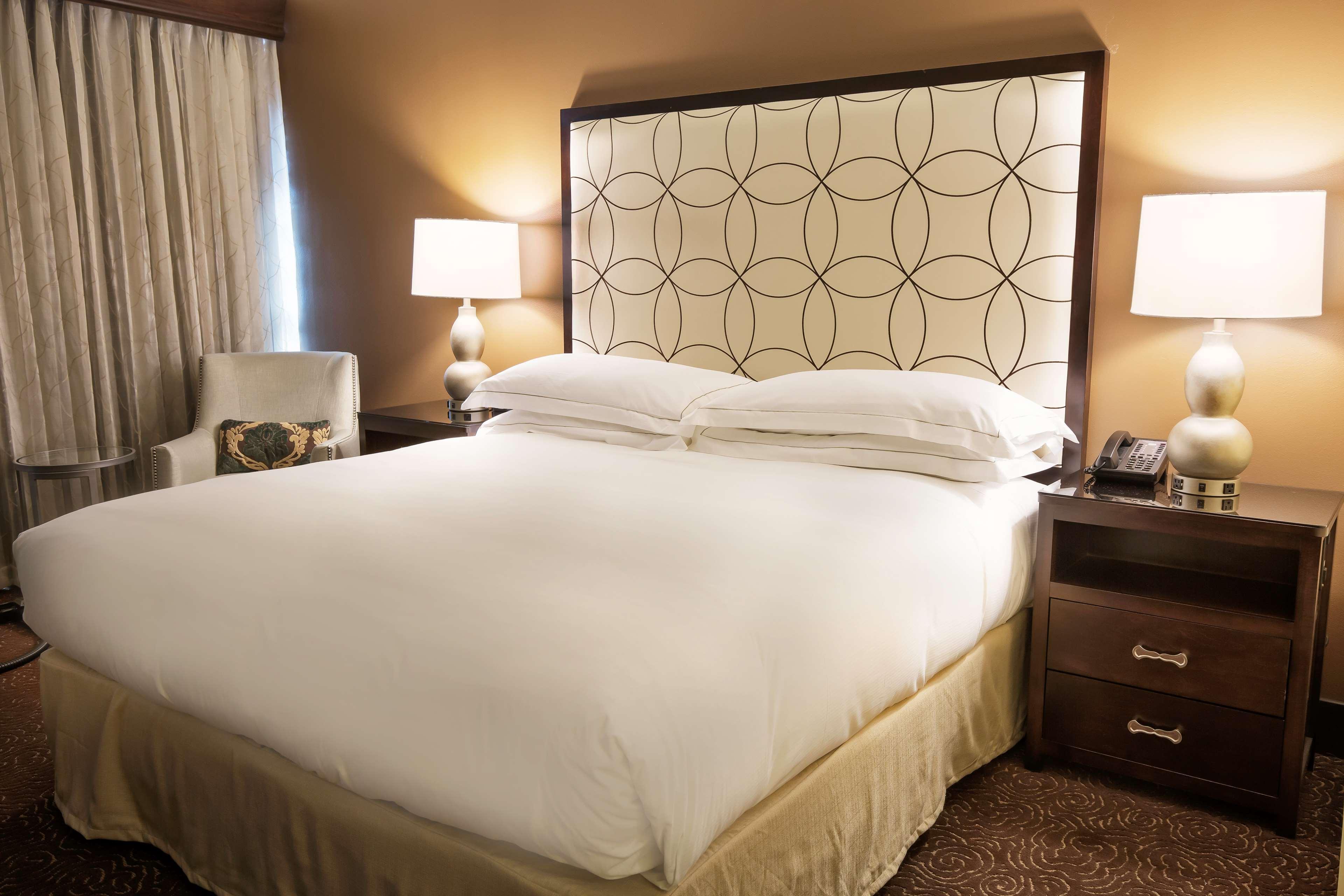 Hilton Baton Rouge Capitol Center Hotell Eksteriør bilde
